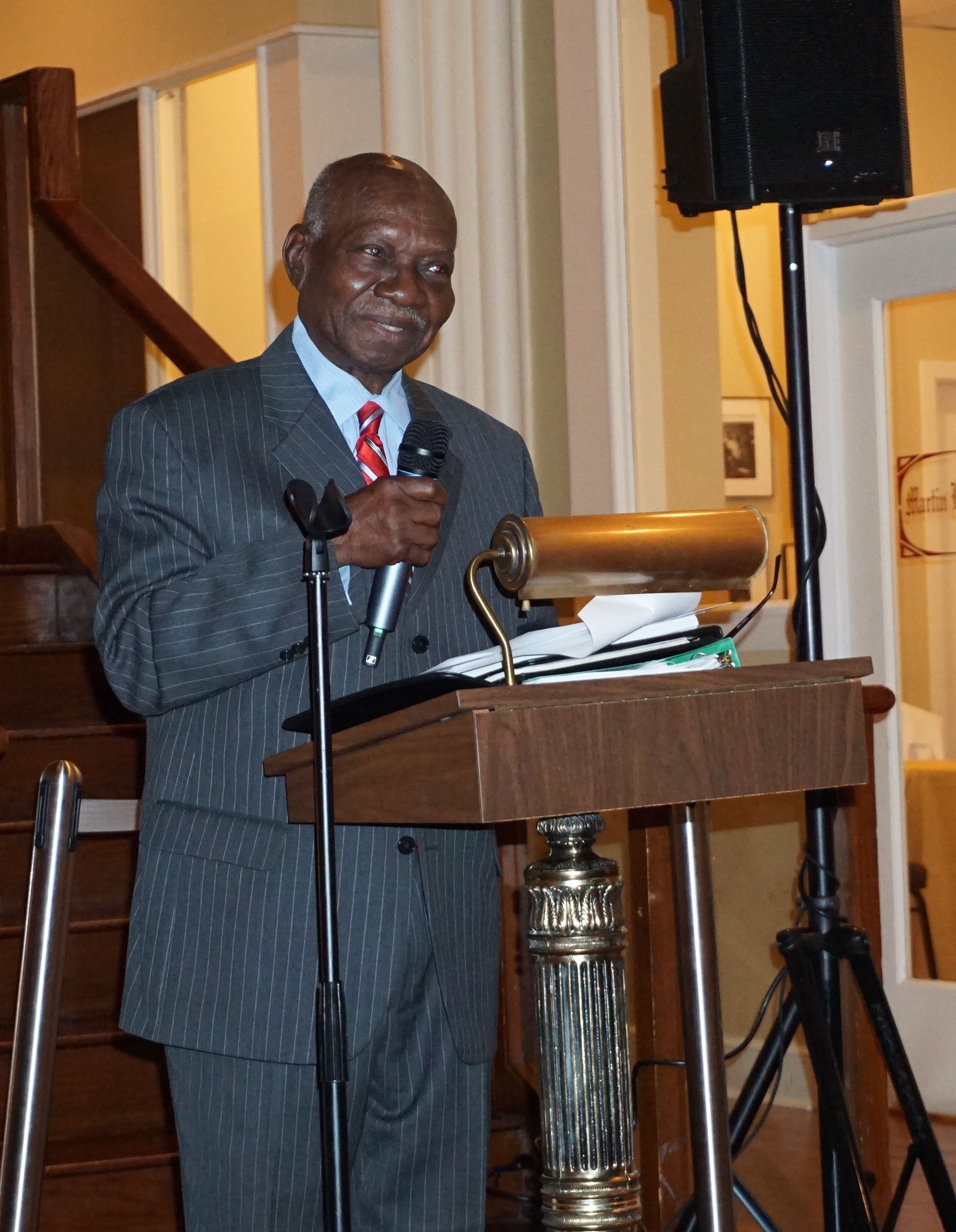 Read more about the article New Community Hosts A Memorial Tribute To Monsignor Linder