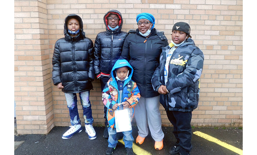 Family Resource Success Center Christmas 2021 Bishop Family for web