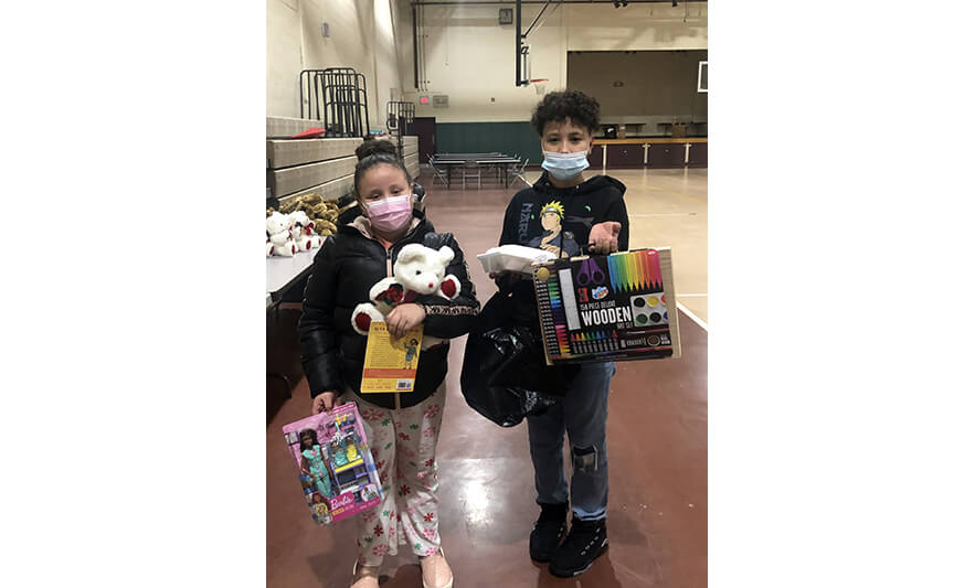 Holiday Breakfast and Gift Giveaway 12-18-2021 Pair with gifts for web